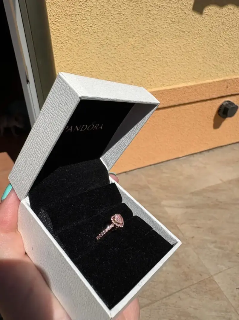 Anillo Pandora con piedra rosa - 2