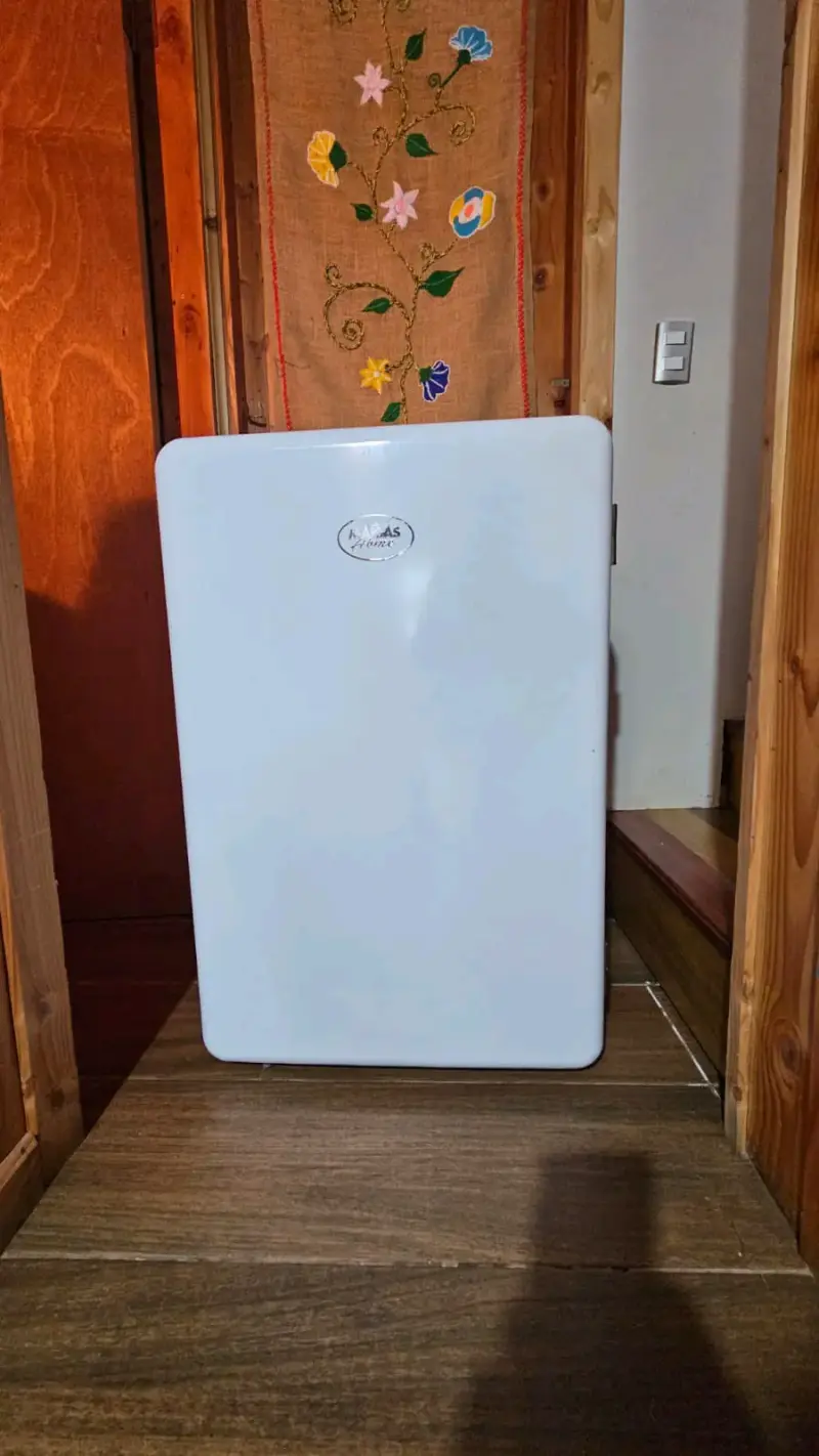 Mini refrigerador blanco Kimera - 1