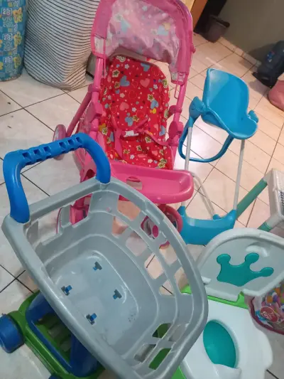 Conjunto mobiliario infantil variado - miniatura 5
