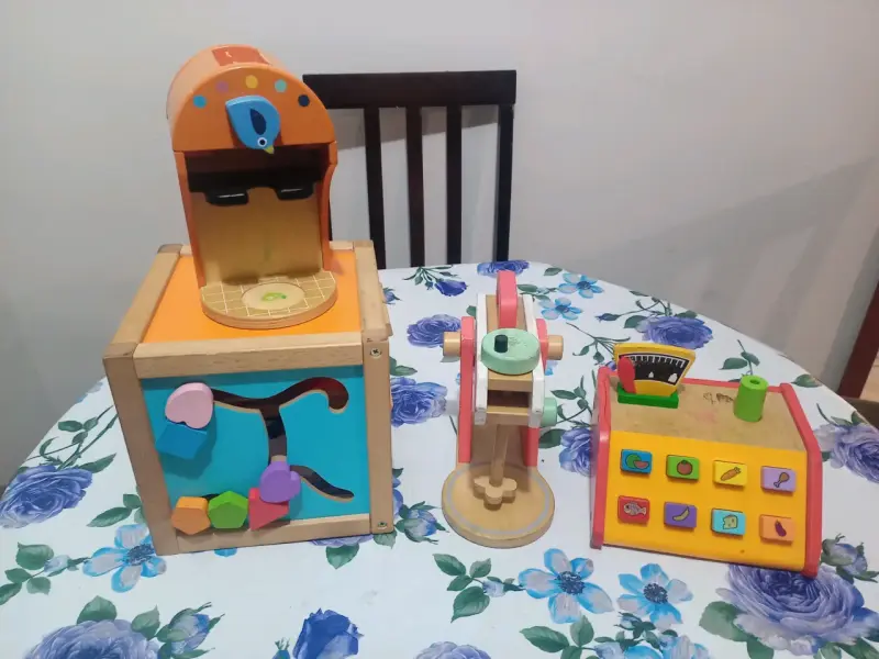 Conjunto mobiliario infantil variado - 6