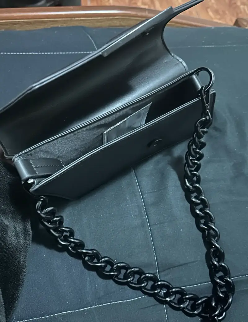 Cartera negra elegante - 4
