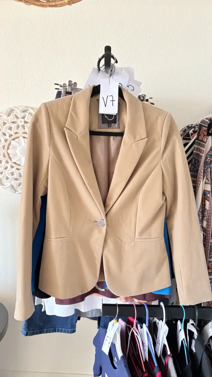 Blazer beige terciopelo - 1