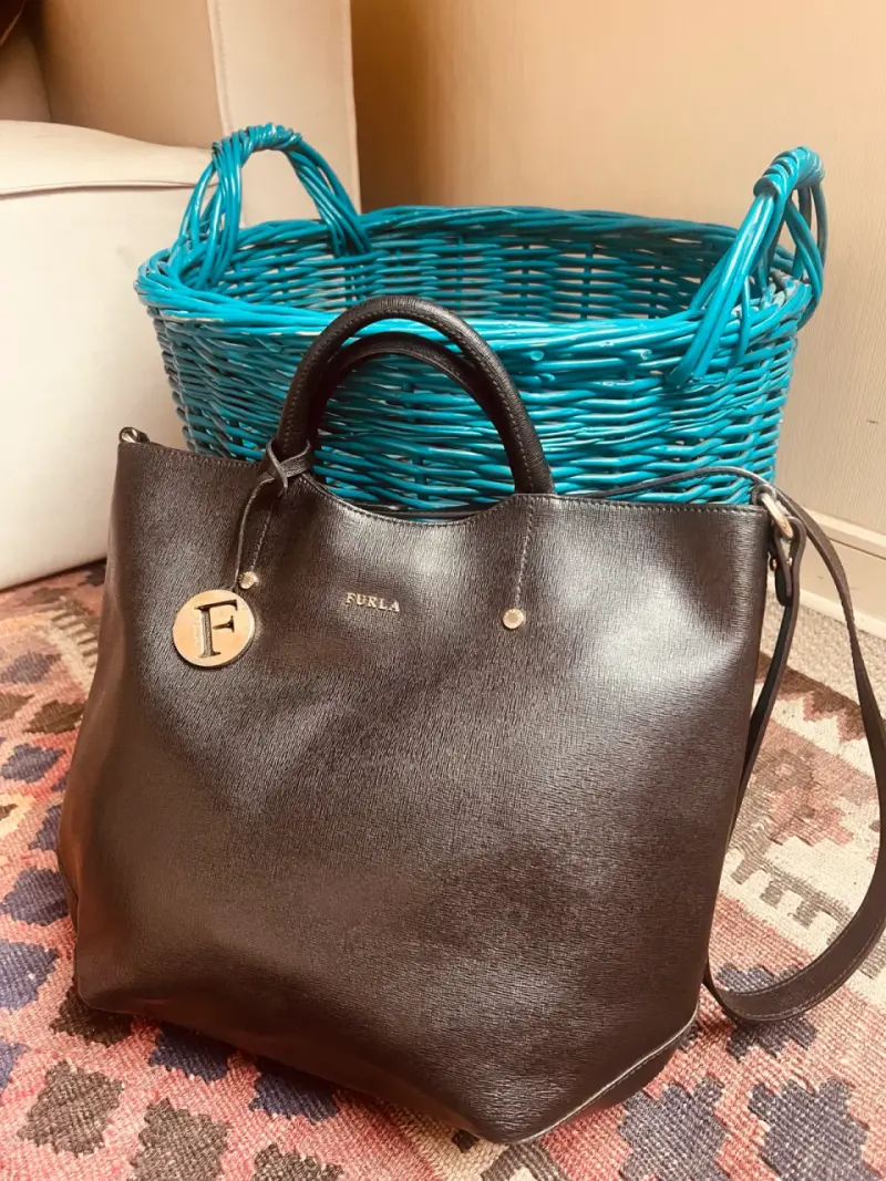 Cartera negra Furla - 3