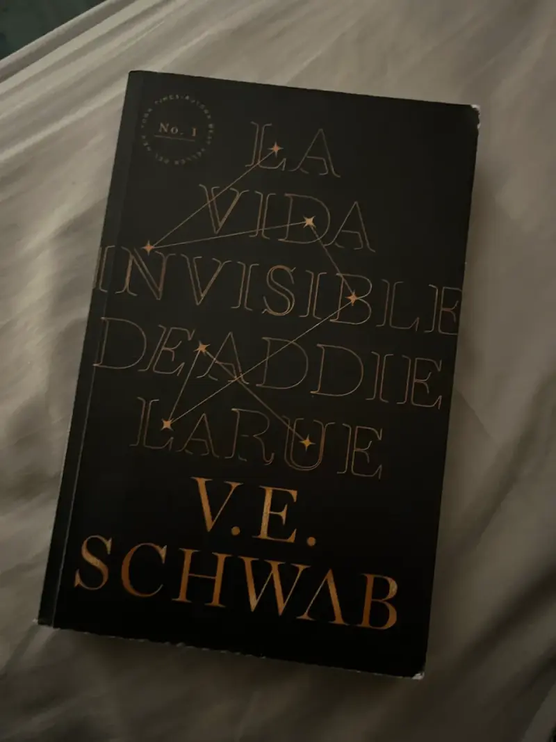 Libro 'La Vida Invisible de Addie LaRue' - 1