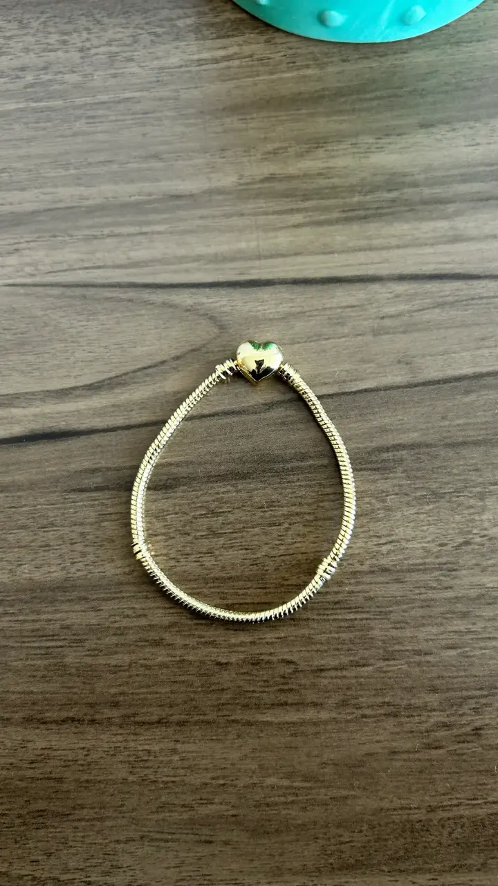 Pulsera bañada en oro