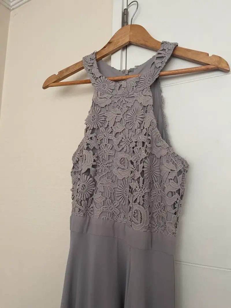 Vestido largo lila con encaje - 2