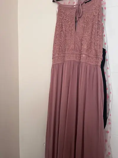 Vestido largo encaje rosa - miniatura 1