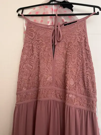 Vestido largo encaje rosa - miniatura 2