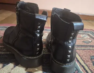 Botines de cuero negro con cierre marca ROMANO - miniatura 2