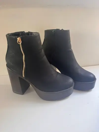 Botines de tacón negros - miniatura 1