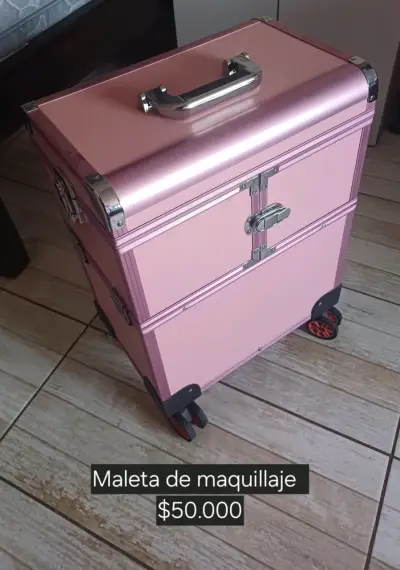 Maleta de maquillaje rosada - miniatura 2