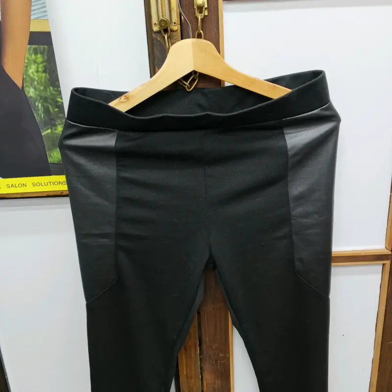 Leggings negros deportivos - 4