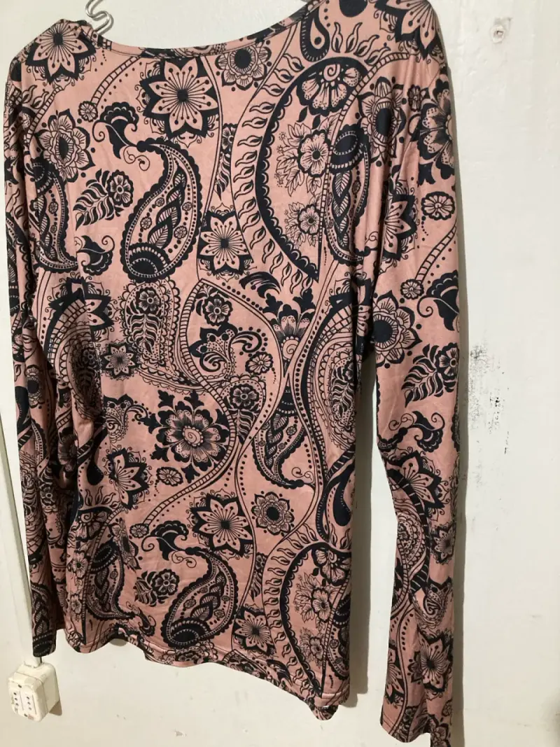 Polera manga larga estampada floral - 5