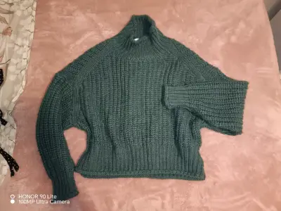 Suéter tejido verde oscuro - miniatura 1