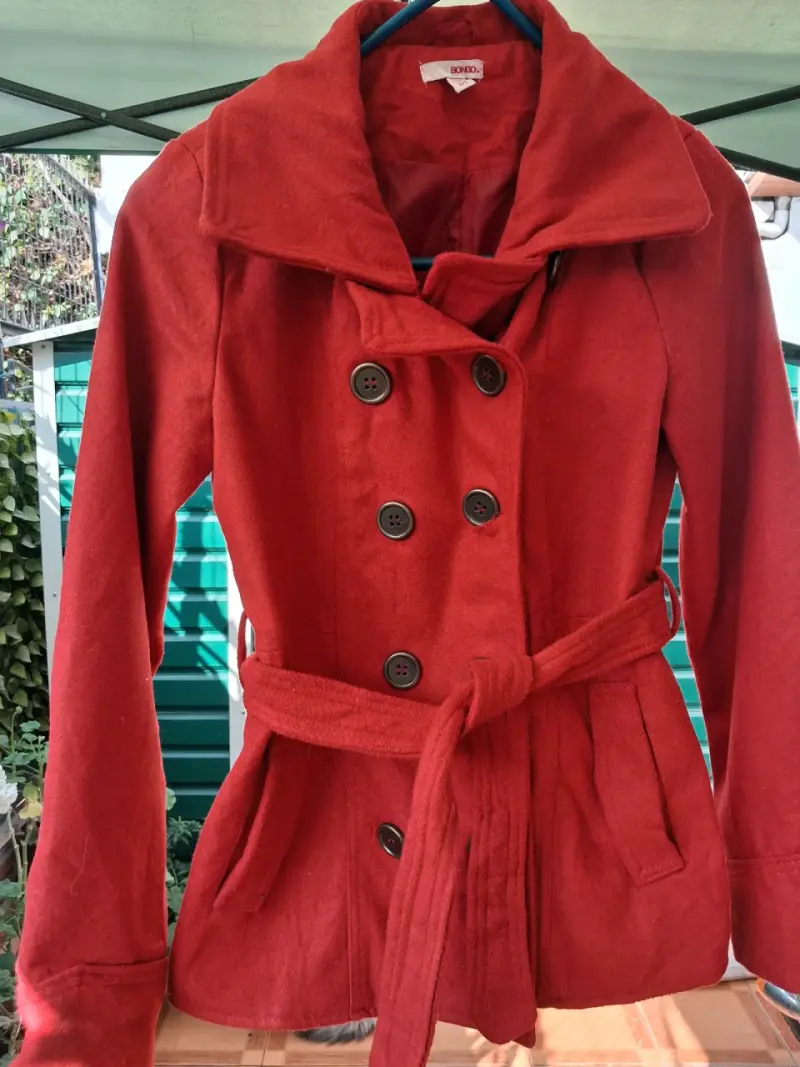 Abrigo negro Rue21 a cuadros - 3