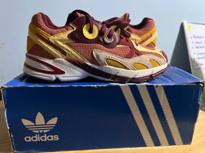 Adidas Originals, modelo Astir W - miniatura 3