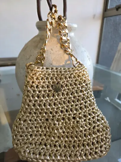 Bolsos de mano tejidos a crochet varios colores - miniatura 2