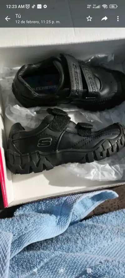 Zapatos Skechers negros para niño - miniatura 1