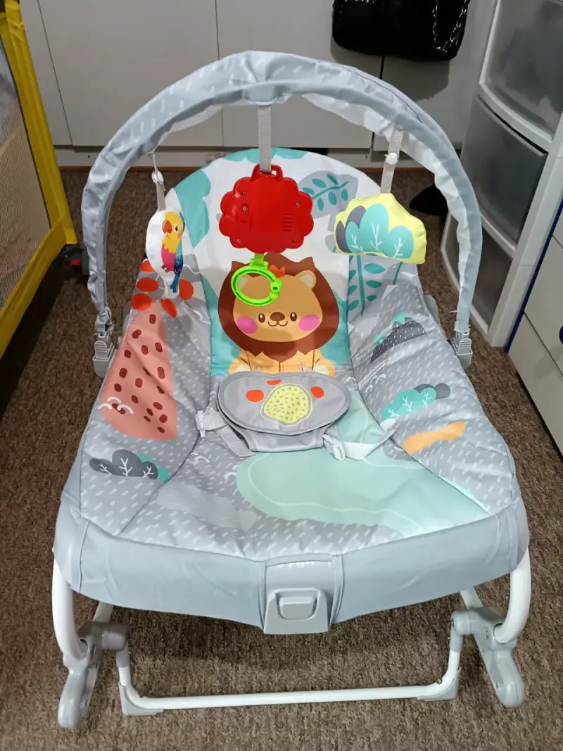 Silla mecedora para bebé - 1