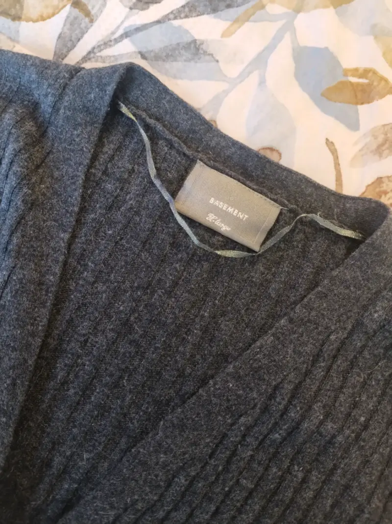 Cardigan de punto gris Basement - 1