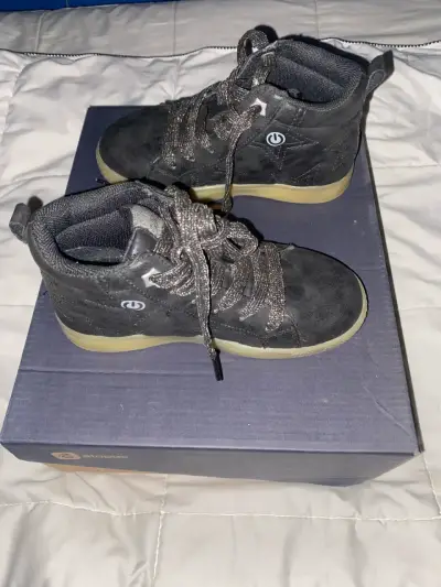 Zapatillas negras con suela de goma - miniatura 4