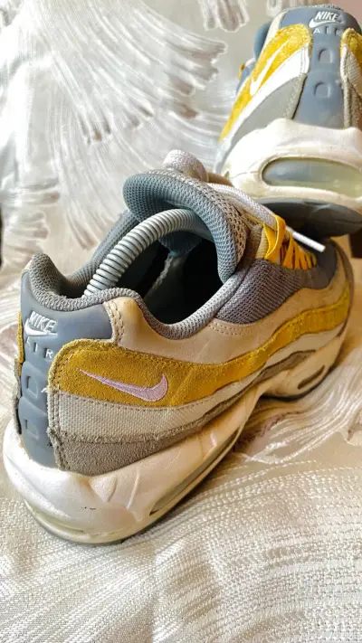 Zapatillas Air Max gris y amarillo - miniatura 2