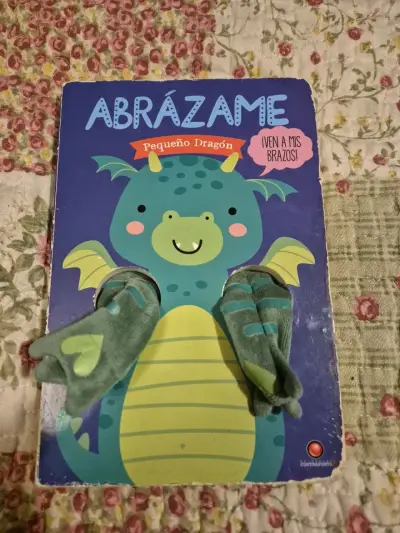 Libro infantil 'Abrázame' con dragón - miniatura 1
