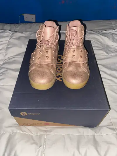 Botines rosados para niña - miniatura 1