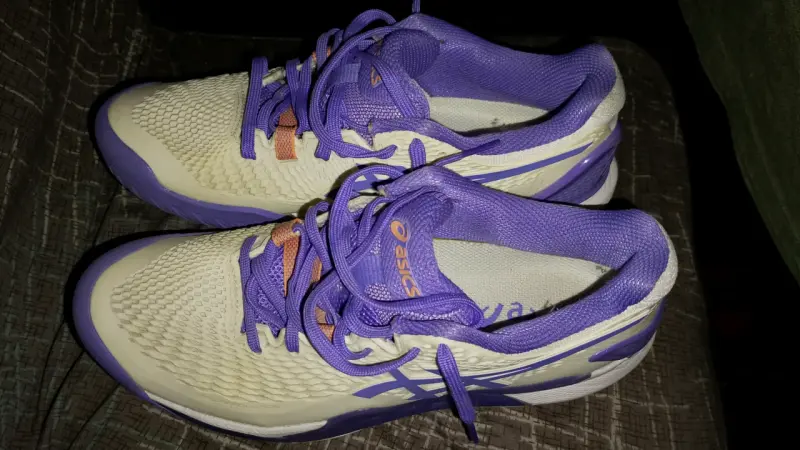Zapatillas deportivas Asics para padel. - 1