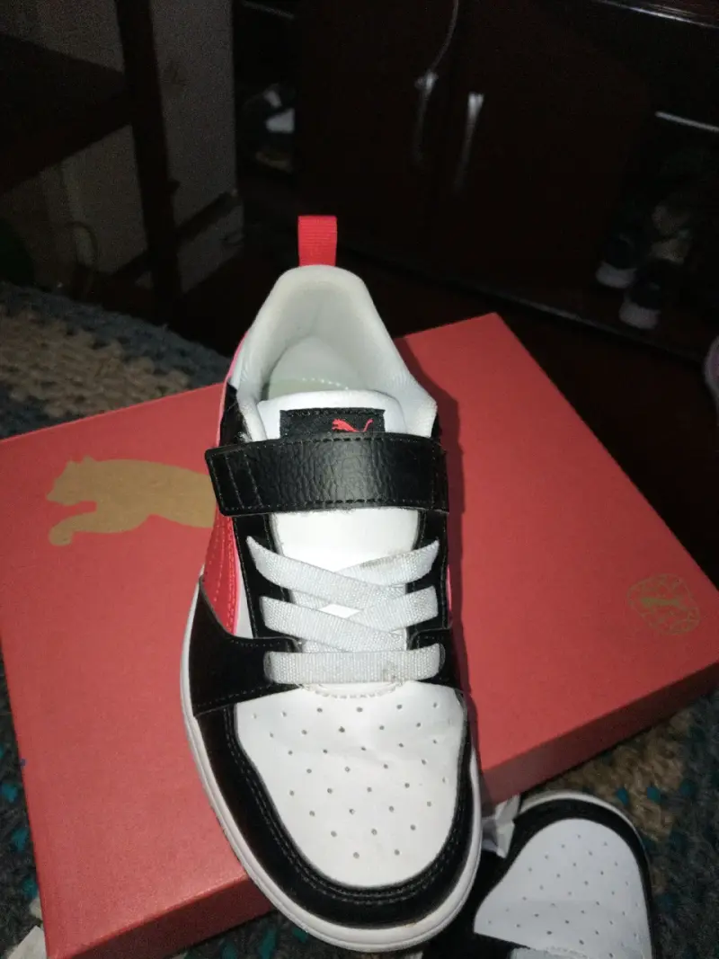 Caja de zapatos con logo grande - 6