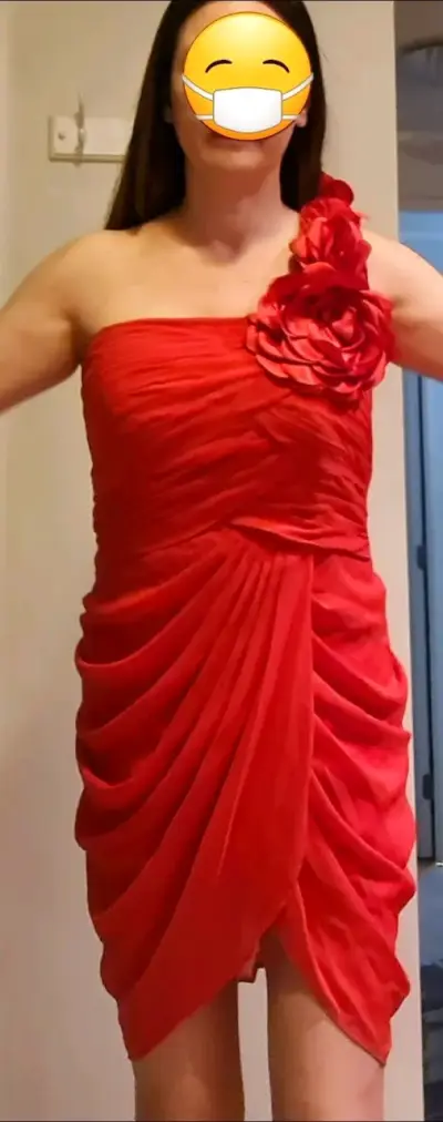 Vestido rojo un hombro floral - miniatura 2