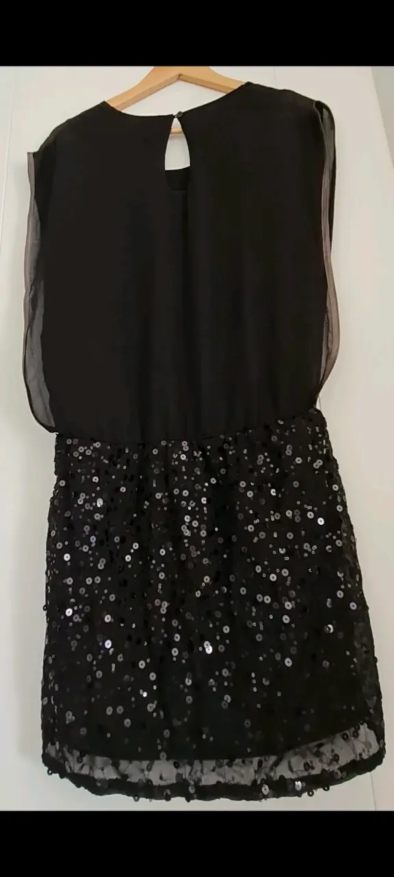 Vestido negro con lentejuelas - 3