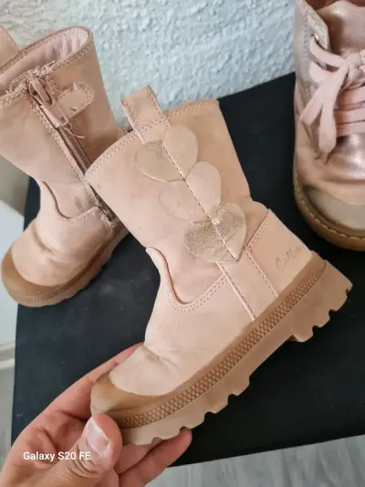 Botas rosas para niña - miniatura 3