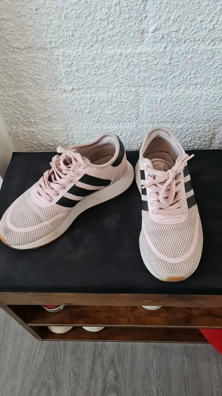 Zapatillas deportivas rosas con negro - 4