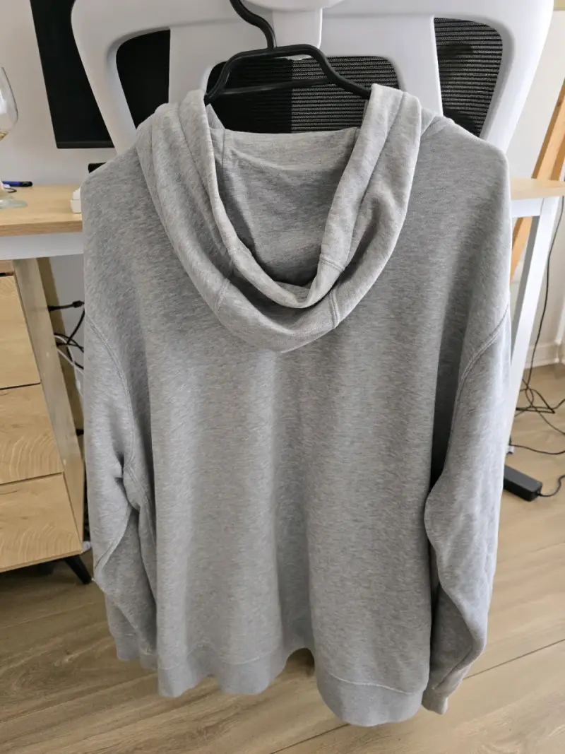Polerón Nike gris con capucha - 4