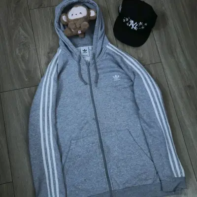 Polerón gris con capucha Adidas - miniatura 2