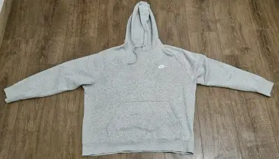 Polerón gris con capucha Nike - miniatura 1