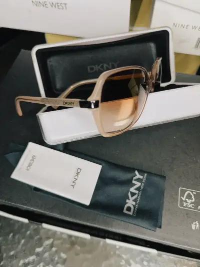 Lentes de sol DKNY marrones - miniatura 1