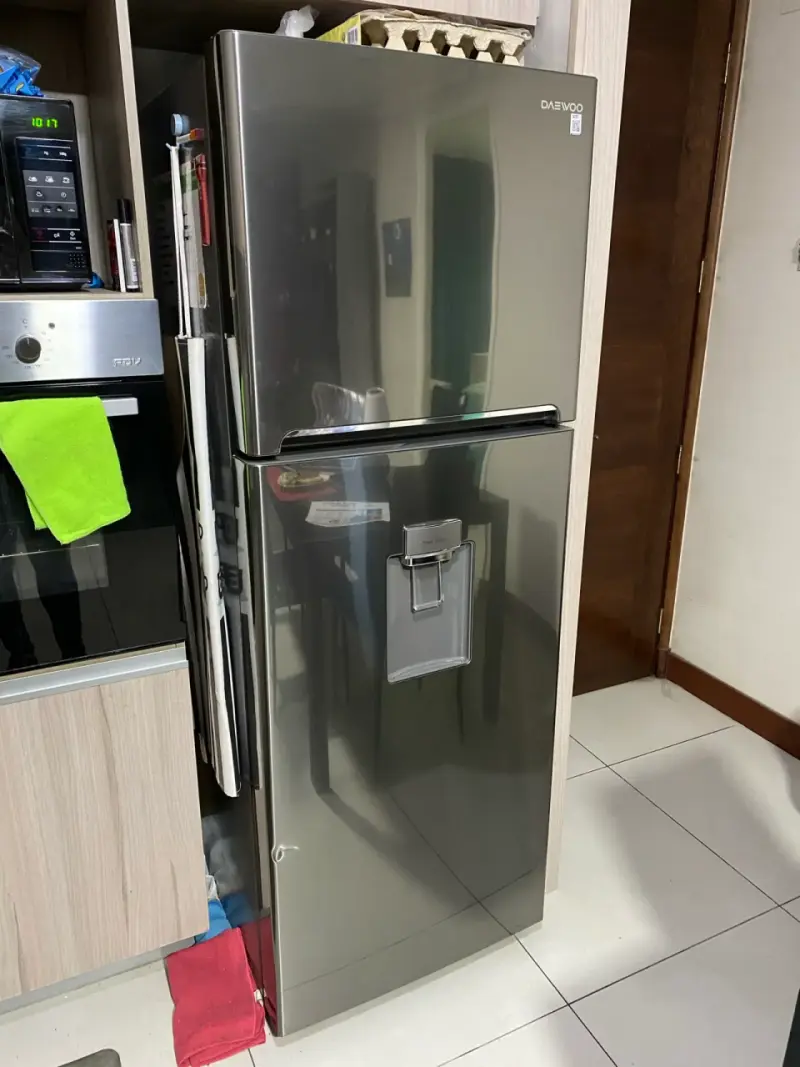 Refrigerador Daewoo plateado - 1