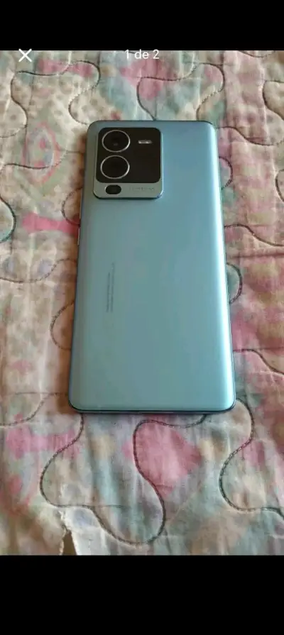 Teléfono para jugar - miniatura 1