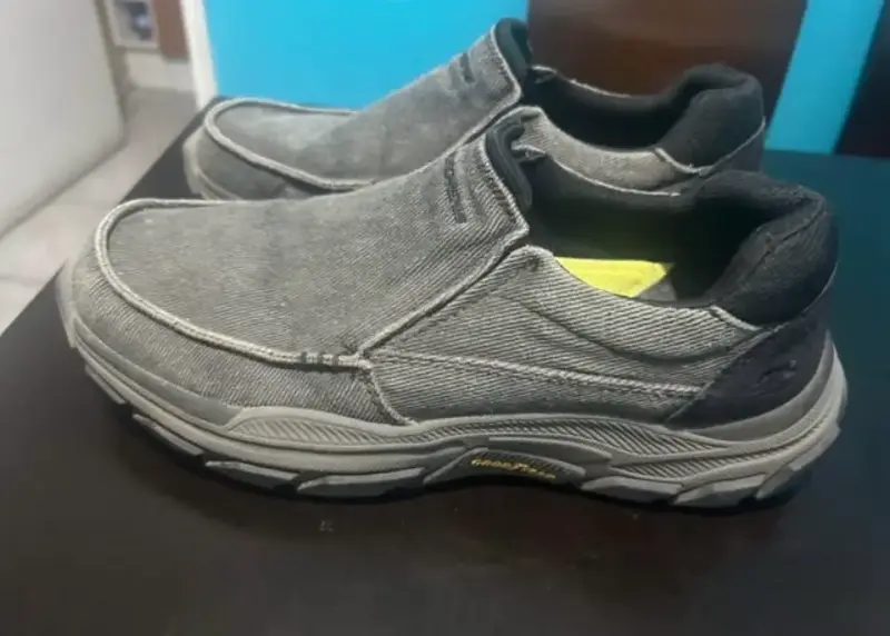 Zapatillas grises casuales - 2