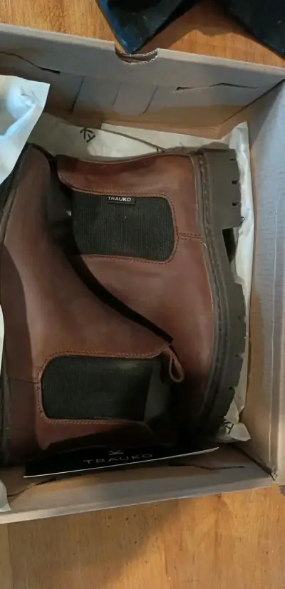 Botas de cuero marrones - miniatura 3