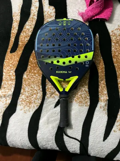 Pala de pádel Kuikma 560 y bolso Adidas - miniatura 1