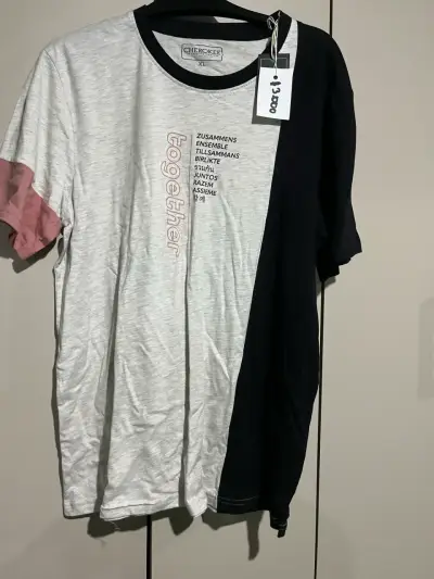 Polera beige con estampado - miniatura 2