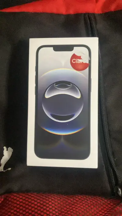 Vendo iPhone 16e nuevo conversable - miniatura 3