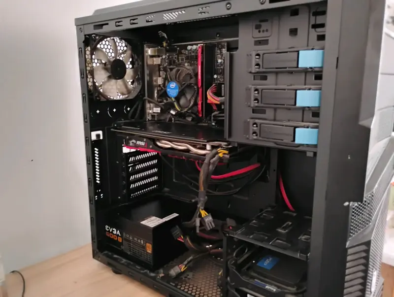 PC de escritorio para gaming - 1