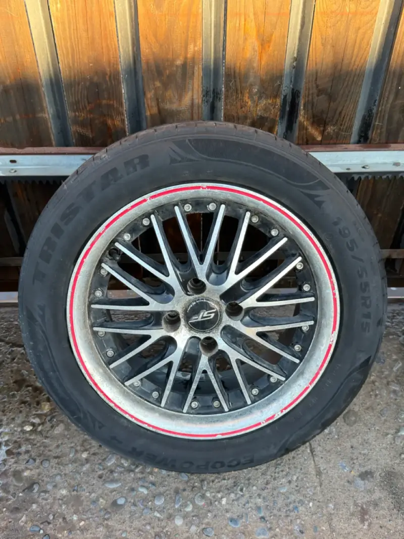 Juego de 3  llantas con neumáticos 185/65R15 - 4