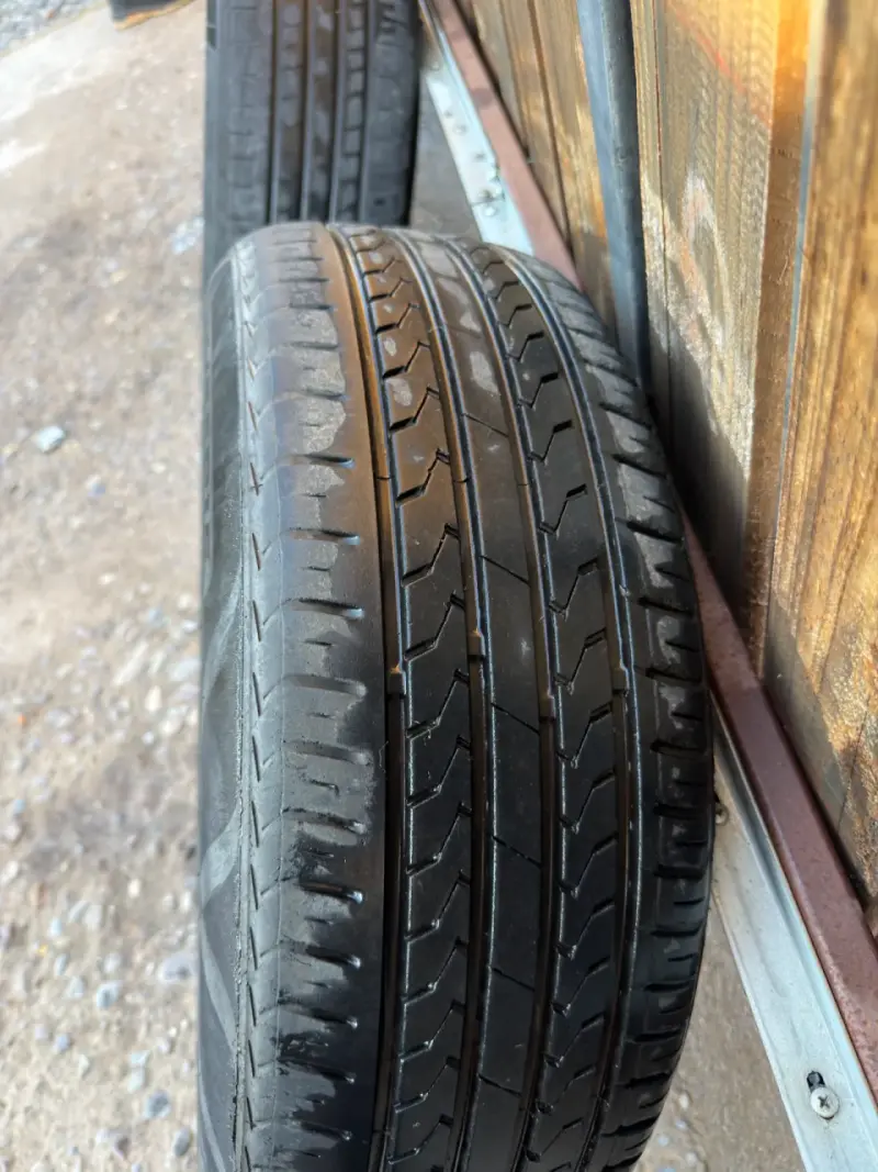 Juego de 3  llantas con neumáticos 185/65R15 - 6