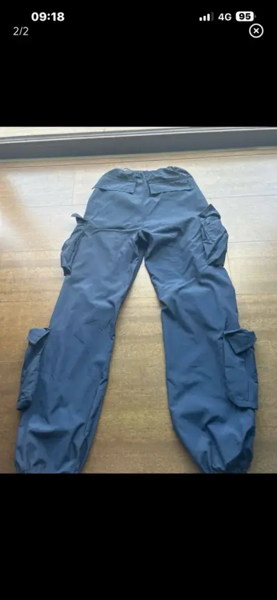 Pantalones cargo azul marino - miniatura 2