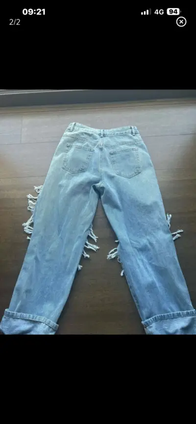 Jeans rasgados azul claro - miniatura 2